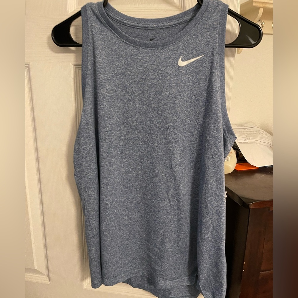 Nike work out top